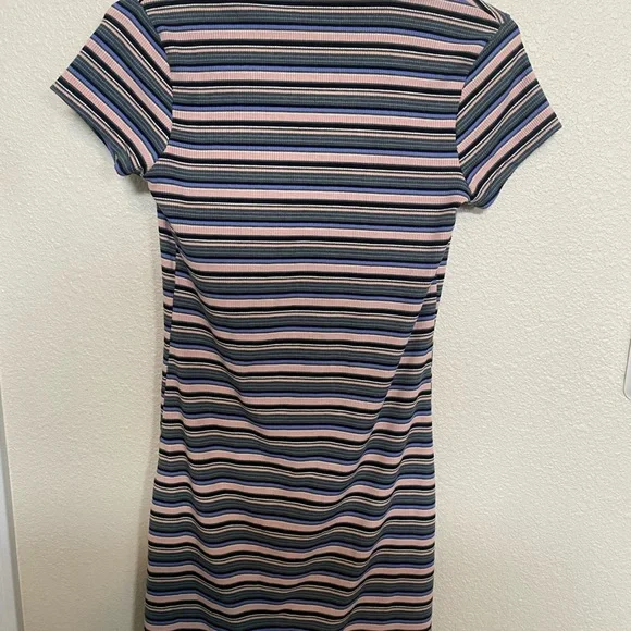 So Casual Dress - Picture 4 of 5